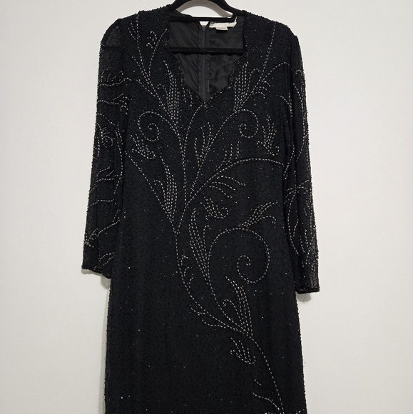 Dresses & Skirts - Elegant Black Beaded Dress